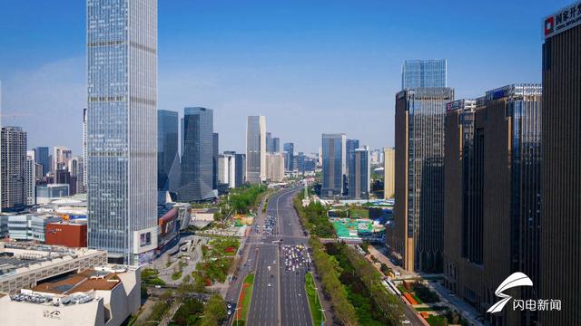 济南中央商务区荣获“2022中国投资环境质量十佳产业园区”称号