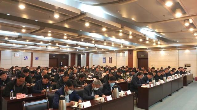 济南市召开出租车行业全面整顿促进健康发展常态化监管执法服务会议