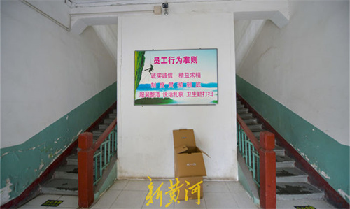 04.jpg 04.jpg